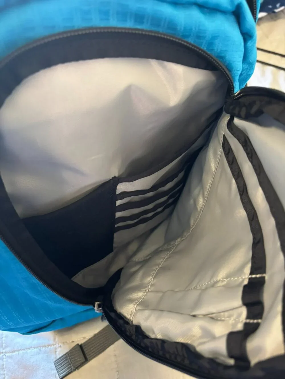 Patagonia Mini Backpack Bright Turquoise Multi Compartment Travel Stow Hip Belt